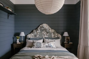 3 bedrooms, iron/ironing board, WiFi, bed sheets - Port Cottage on the Great Ocean Road (Port Campbell)