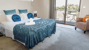 5 Schlafzimmer, Bügeleisen/Bügelbrett, WLAN, Bettwäsche