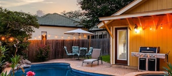 Luxurious Oasis w/ Serene Pool, Games & Fire pit