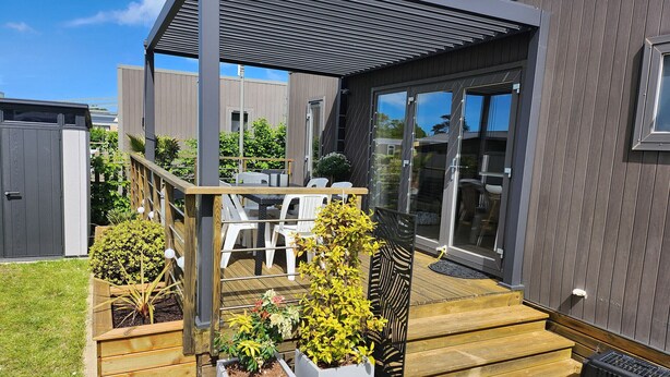 Unclassified image, 1 of 26, button - Spacious Mobile Home, 40m², 3BR, 2BA, Pools, Beach Access, Centrally Located (Jullouville)