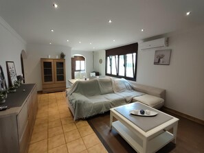 Interior - Villa tranquille avec piscine au bord de la Costa Dorada (L'Ametlla de Mar)