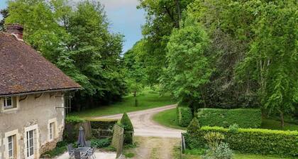 Maison rénovée 18Úme s. avec jardin, animaux acceptés et recharge électrique