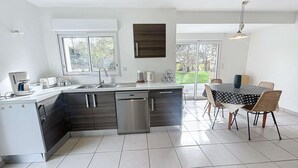 Unclassified image, 2 of 35, button - Large Coastal Home: Steps from Carolles Beach, 5 Bedrooms, Sleeps 10, Garden, Parking, Wi-Fi (Carolles)