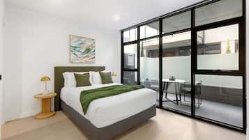 2 bedrooms, iron/ironing board, free WiFi