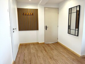 Interior - "Lindenblatt" 3-room apartment, 2 bathrooms, Büsum (4km), parking lot, North Sea (Oesterdeichstrich)