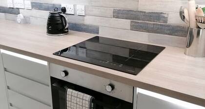 Getaway Cottage on The Bay, Filey.
Dog Friendly, Beach, Free Amenities On Site.