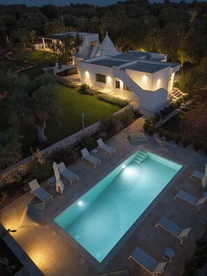 Piscine extérieure