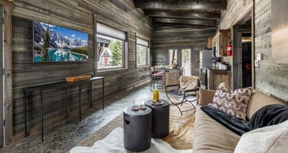 Blue wing Oasis/ Cozy Cabin/ World class Fishing / Fire pit/ BBQ