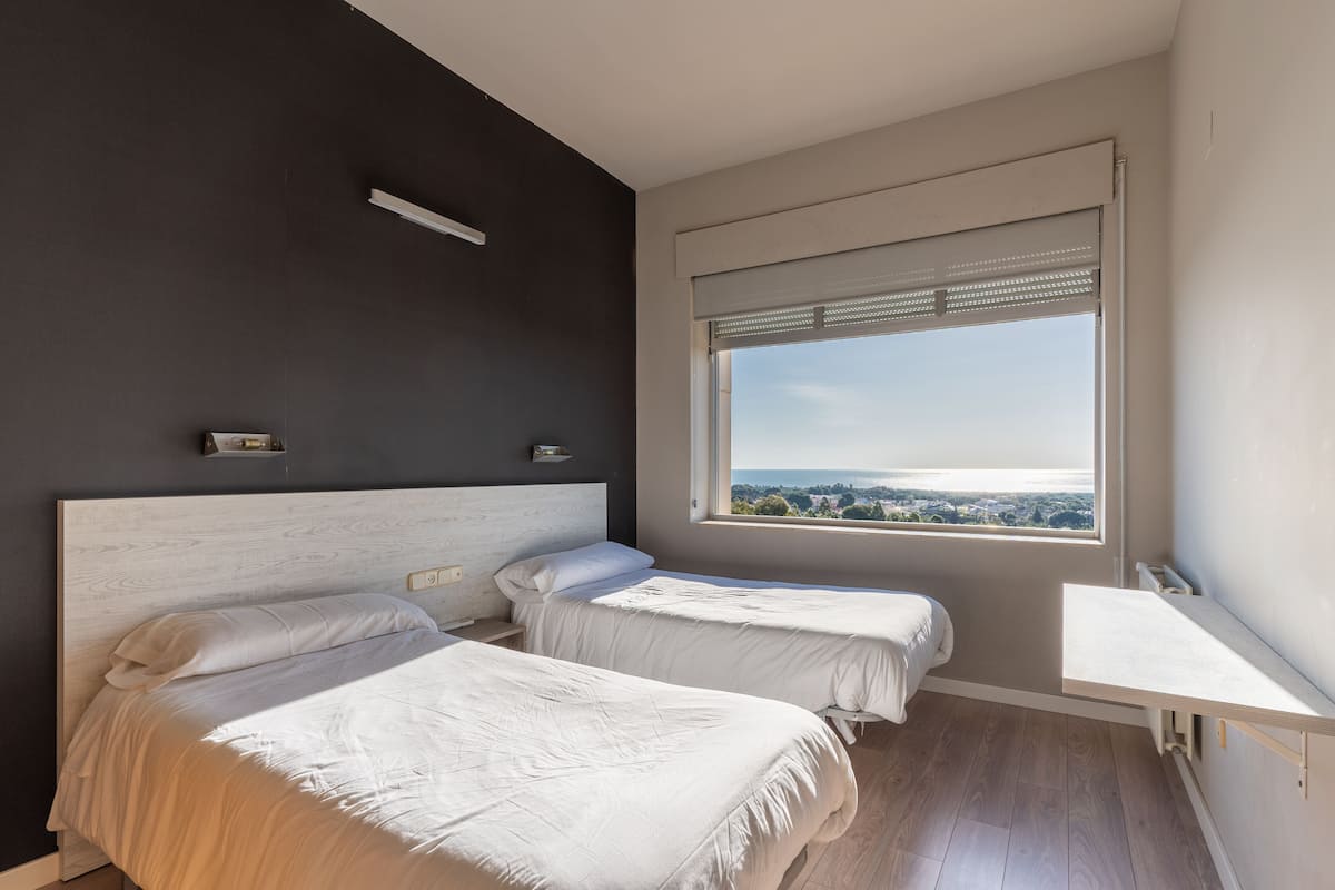 Twin Room, Sea View | Free WiFi, bed sheets