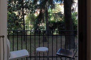 Business Double Room Single Use, Garden View | Balcony - La Fenice A.C. (Bologna)