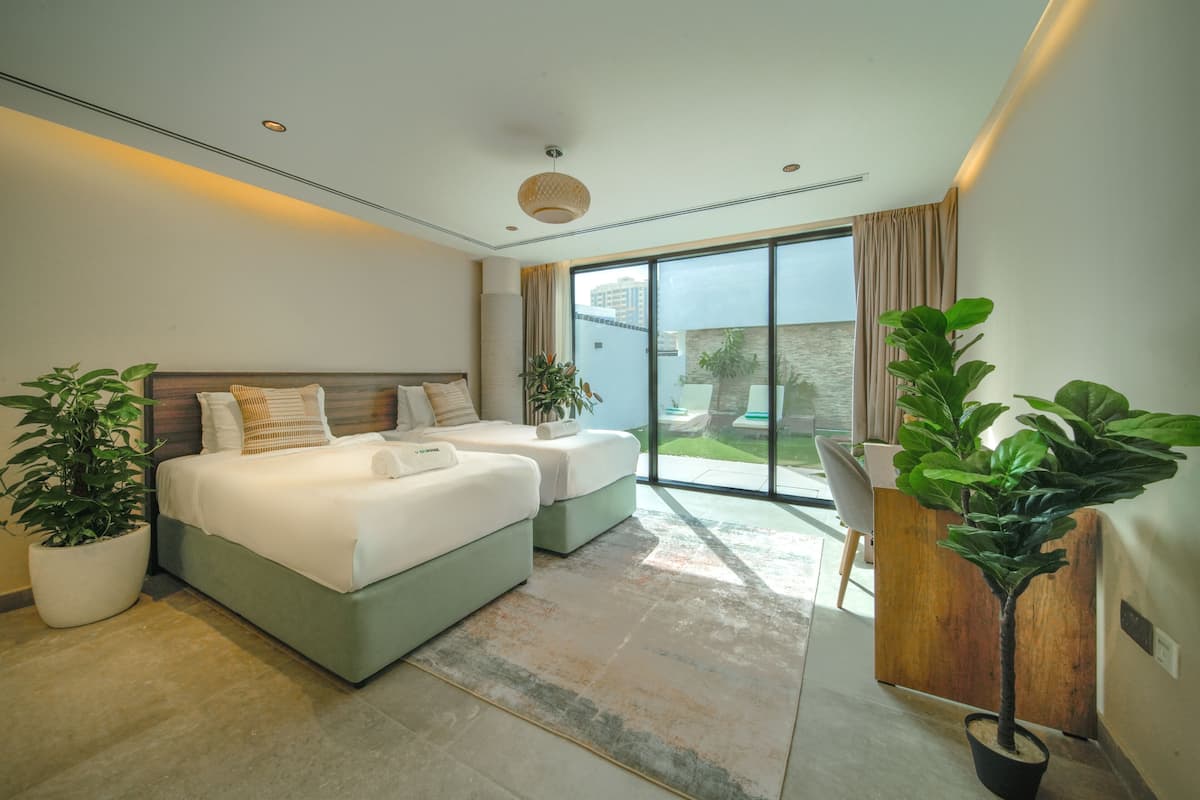 Twin Ensuite | 房內夾萬、熨斗/熨衫板、免費 Wi-Fi