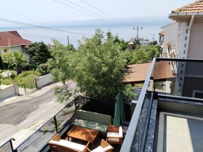 Een strijkplank/strijkijzer, gratis wifi, beddengoed