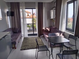 家庭套房 | 熨斗/熨板、免费 WiFi、床单