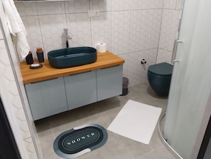 Hair dryer, towels, soap, shampoo - Ceviz Pansiyon (Sinop)