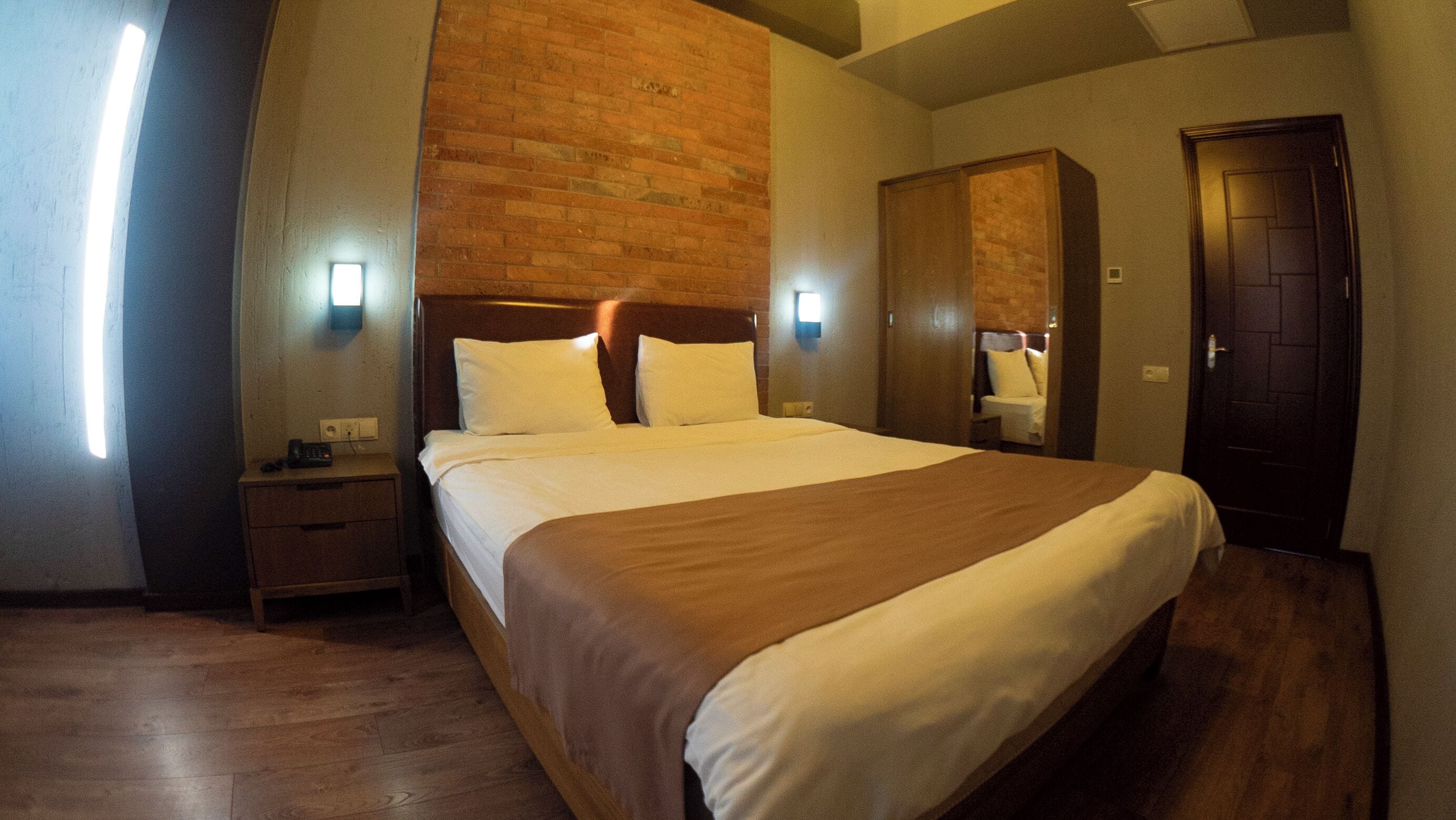 舒适公寓 | 客房内保险箱、隔音、熨斗/熨板、免费 WiFi