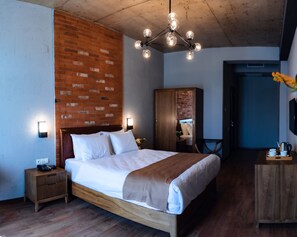 Dobbeltrom – standard | Safe på rommet, lydisolert, strykejern/-brett og wi-fi (inkludert)