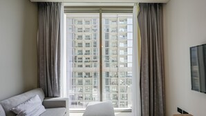 Unclassified image, 5 of 23, button - Yogi - Unwind in this 1BR at Sobha Creek Vistas Reserve (Dubai)