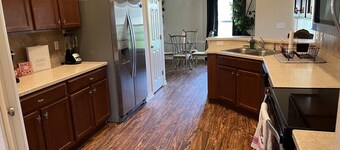 Entire home between Tampa & Orlando 