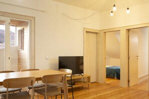 Dining - Apartamento IV (Coimbra)