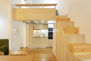 Fridge, microwave, oven, stovetop - Apartamento IV (Coimbra)