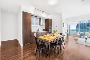 Grand Apartment, 3 Bedrooms, Balcony, Lake View | Private kitchen | Full-size fridge, microwave, oven, stovetop