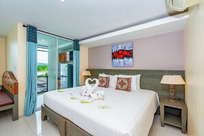 Individuelt dekorert, individuelt innredet og skrivebord for bærbar PC