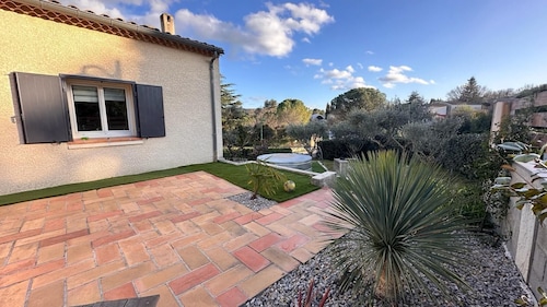 Maison Avec vue Imprenable sur le Pic Saint Loup