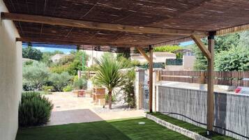 Enceinte de lâhĂ©bergement