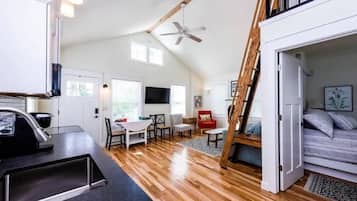 1 dormitorio, escritorio, tabla de planchar con plancha y wifi gratis