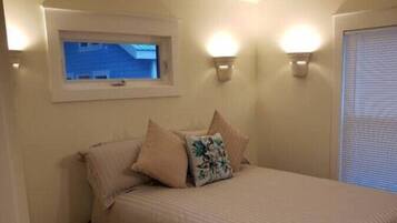 1 chambre, bureau, fer et planche à repasser, accès au Wi-Fi (inclus)