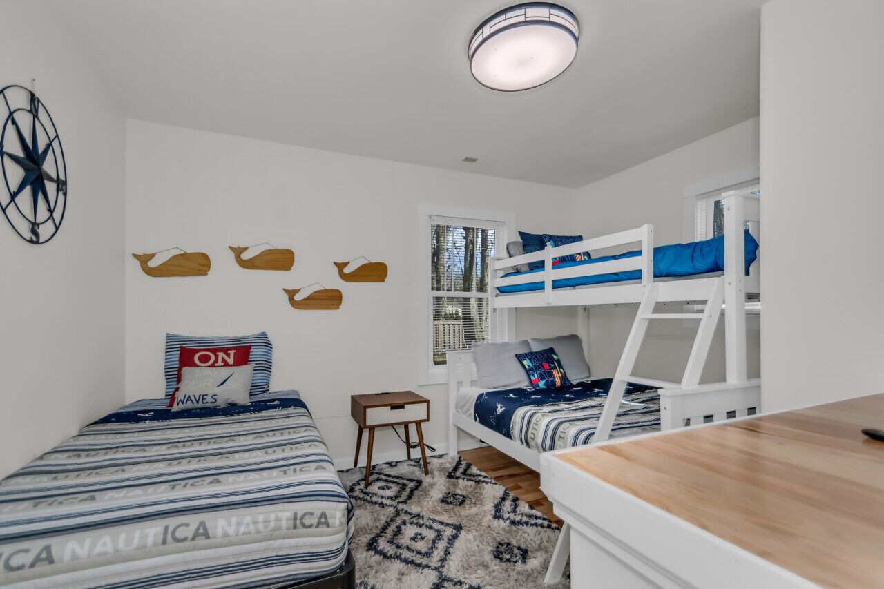 2 bedrooms, desk, iron/ironing board, free WiFi