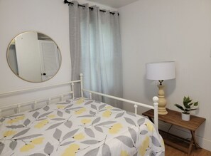 2 habitaciones, cuna de viaje, wifi gratis y ropa de cama 
