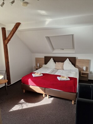 2 bedrooms, soundproofing, travel cot, free WiFi