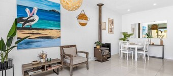 Maylands Coastal Vibe by Home2BnB