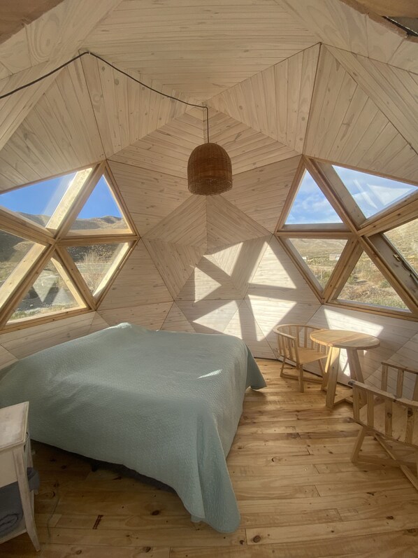 Domo Buho | Premium bedding, down duvets, soundproofing, free WiFi