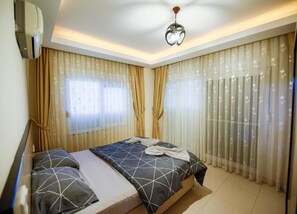 4 Schlafzimmer, Bügeleisen/Bügelbrett, kostenloses WLAN, Bettwäsche