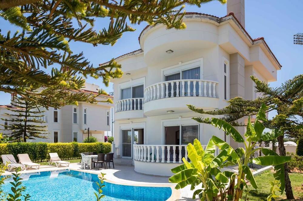 BlueHomes Villa's Örin