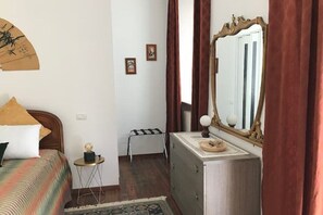 1 soverom, strykejern/-brett, reiseseng for barn og wi-fi