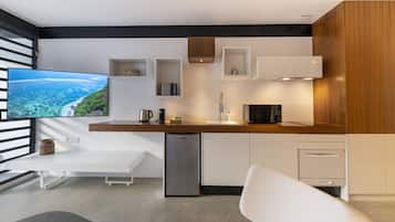 Apartment, Garden View, Ground Floor | Private kitchen | Mini-fridge, microwave, stovetop, dishwasher