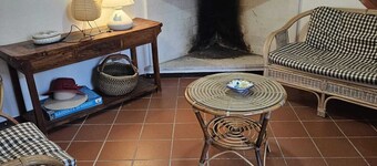 Accogliente Porzione di Villa a Pochi Passi dal Mare