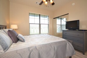 Condo, 3 Bedrooms