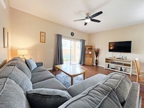 Casa adosada, 4 habitaciones | Zona de estar