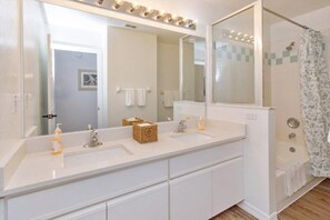 Ferienhaus, 5 Schlafzimmer | Badezimmer