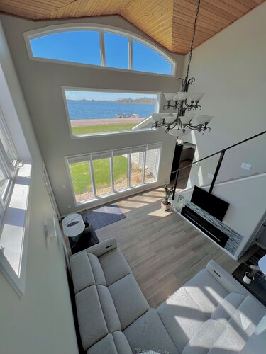 Skeet's Retreat: Lake Herman's Hidden Gem of Adventure and Relaxation! Sleeps 8