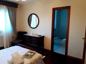 2 makuuhuonetta, vuodevaatteet