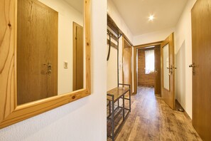 Comfort Apartment, Mountain View (incl. Cleaning Fee) | 1 bedroom, free cribs/infant beds, free WiFi, bed sheets
