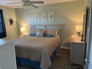 2 soverom, strykejern/-brett, wi-fi og sengetøy