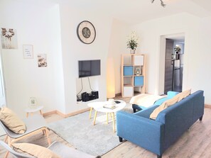 Smart TV, stereo - La Belle Du Thil - Spacieuse - Proche Aéroport (Beauvais)