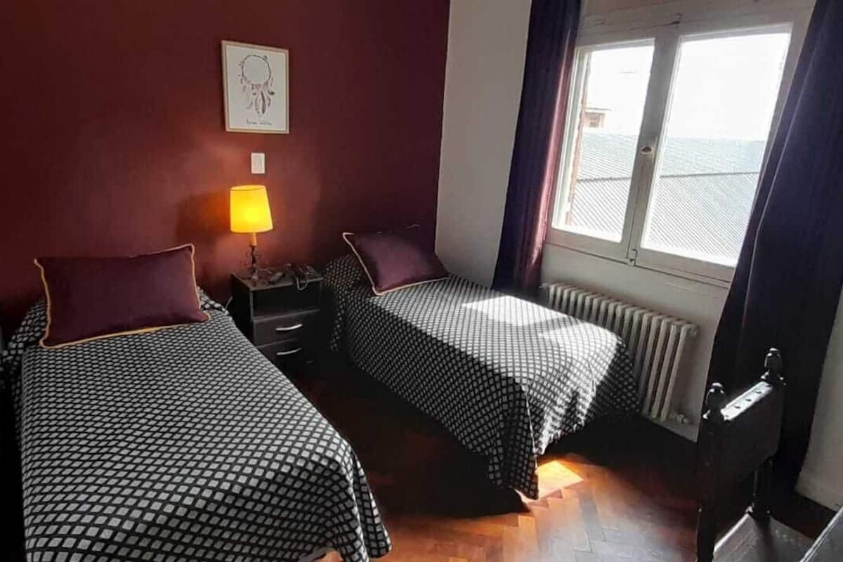 Classic Double or Twin Room | In-room safe, desk, free WiFi