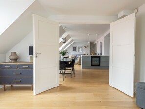 Huoneisto, 2 makuuhuonetta, terassi, kaupunkinäköala | 3 makuuhuonetta